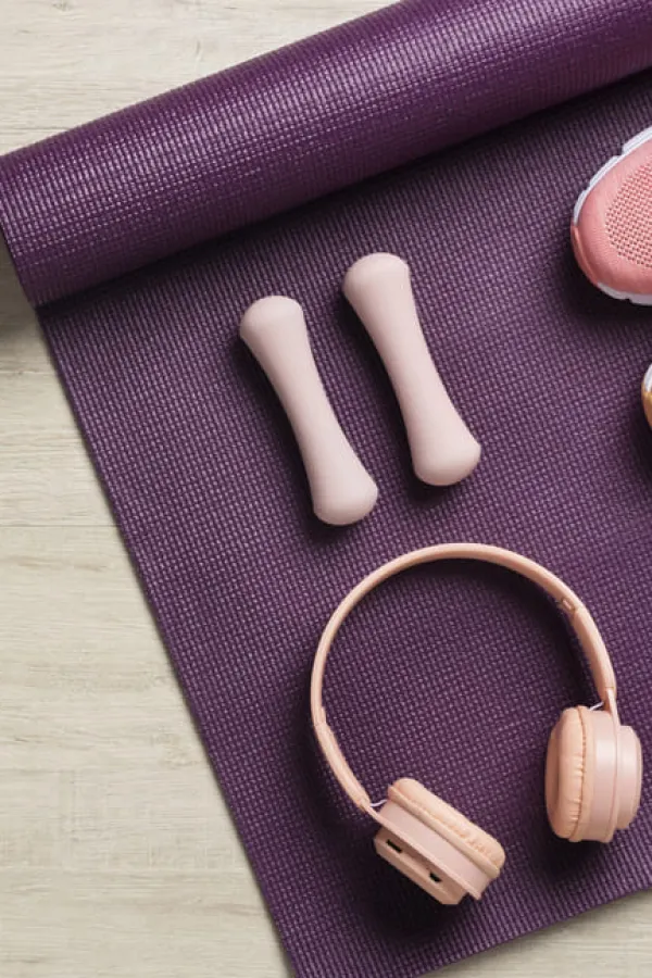 flat lay perfectly ordered gym equipment (1) (1)