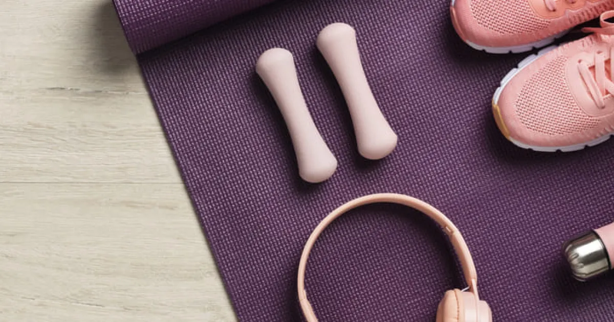 flat lay perfectly ordered gym equipment (1) (1)